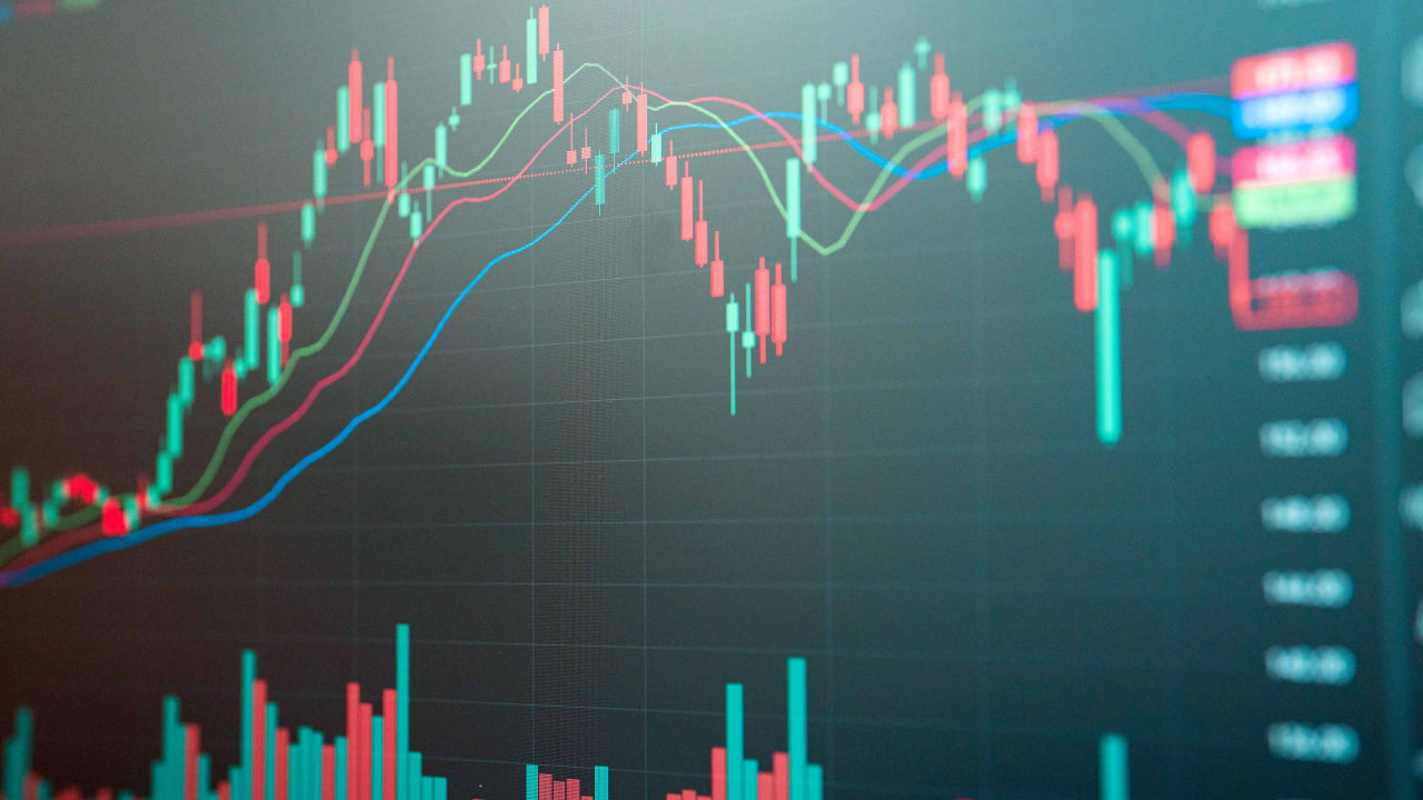 我爱配资网 伦敦金属交易所(LME)三个月期铝价格涨超3%至2499.50美元/吨的一个月高点